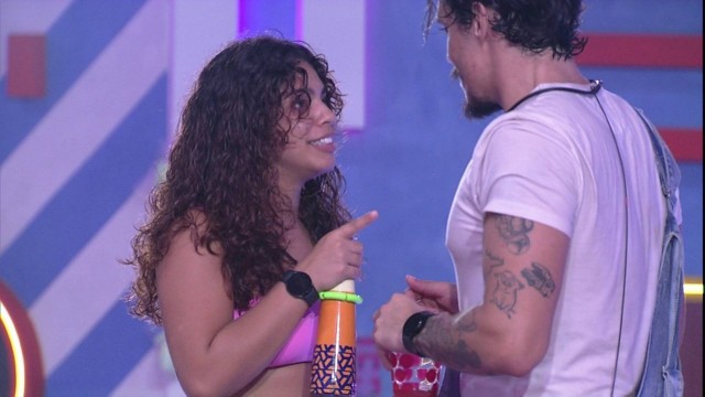 Maria TRANSANDO no BBB22