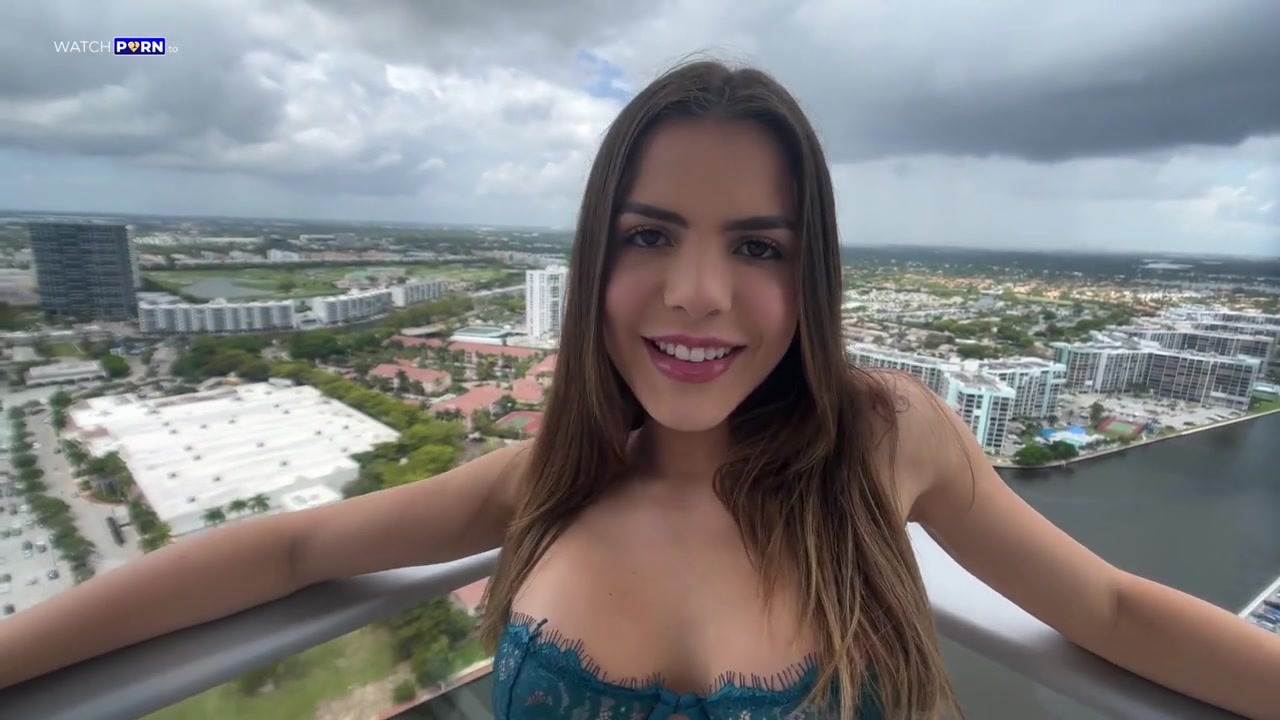 Grazi Mourao – meia hora metendo na varanda do hotel